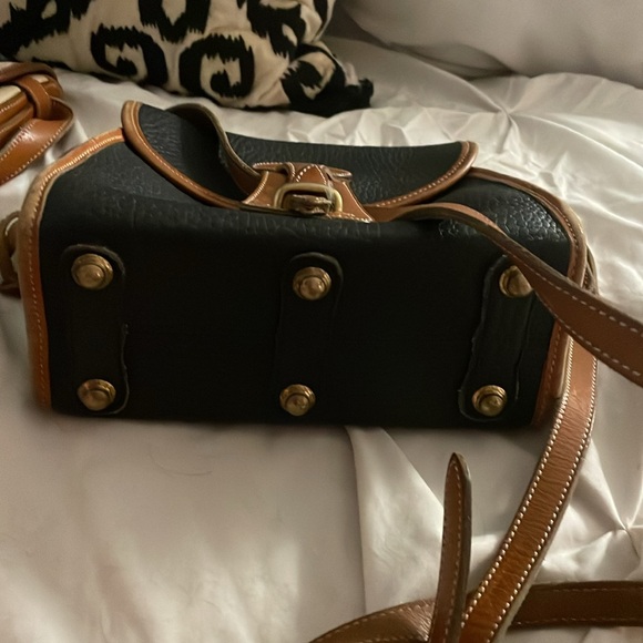 Dooney & Bourke navy and brown leather purse - Picture 2 of 8